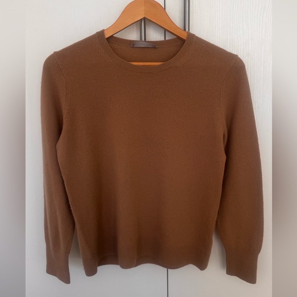 Everlane Women’s Tan Crewneck Sweater - Picture 2 of 6